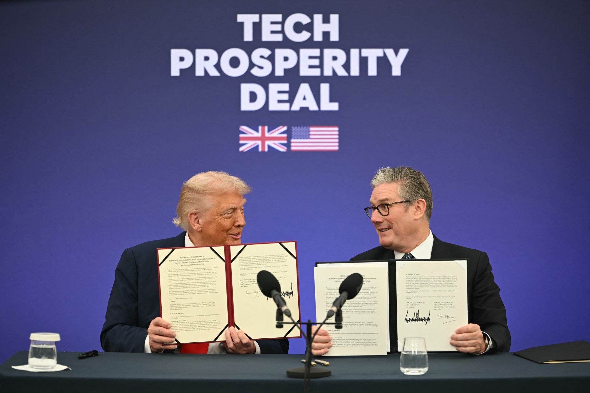 Trump et Starmer signent un accord à 205 milliards de dollars