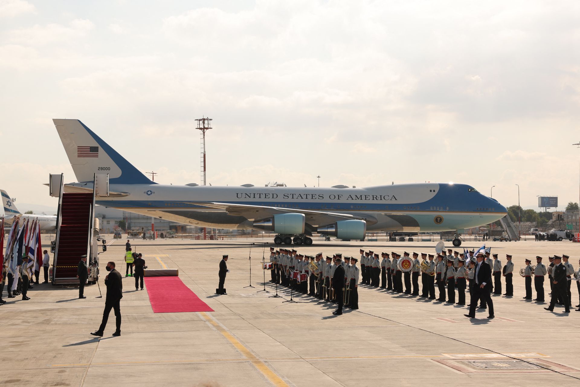 Donald Trump arrive en Israël alors que les premiers otages sont libérés