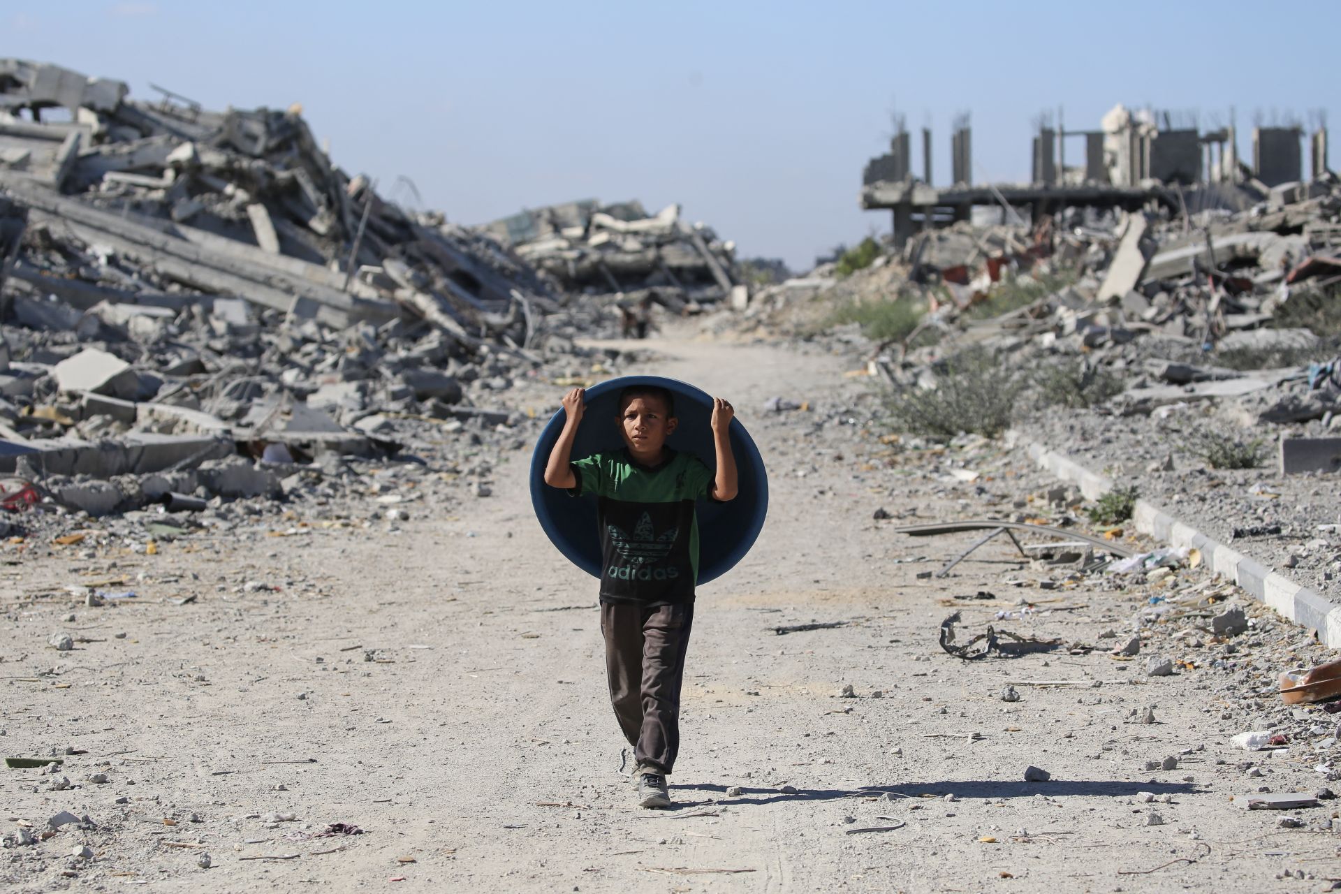 Gaza: la Défense civile annonce six morts, Israël dit avoir tiré sur des suspects