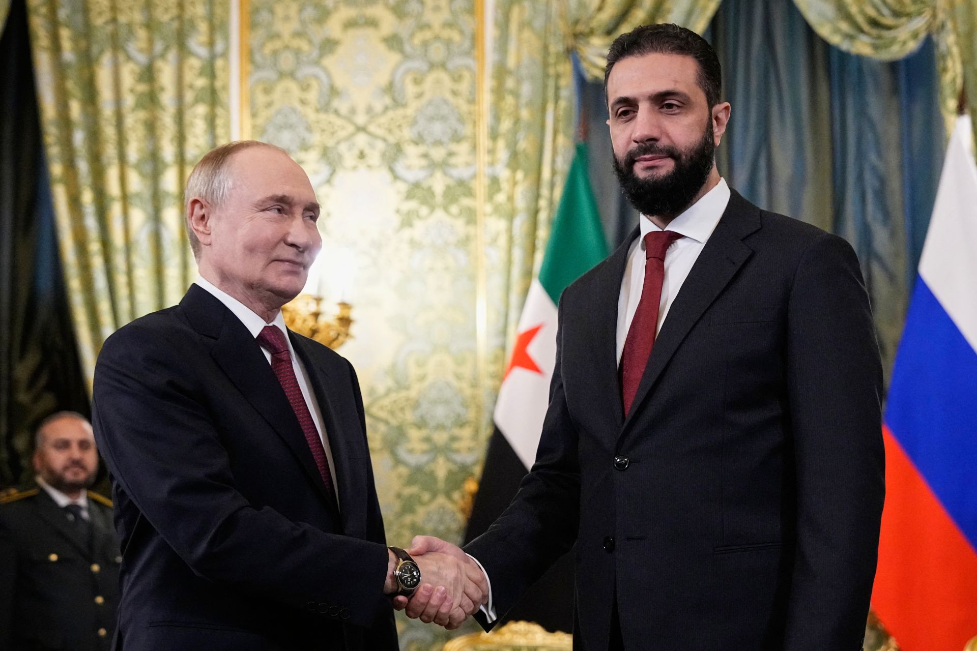 Poutine salue des liens «profonds» avec Damas lors de sa première rencontre avec le président syrien