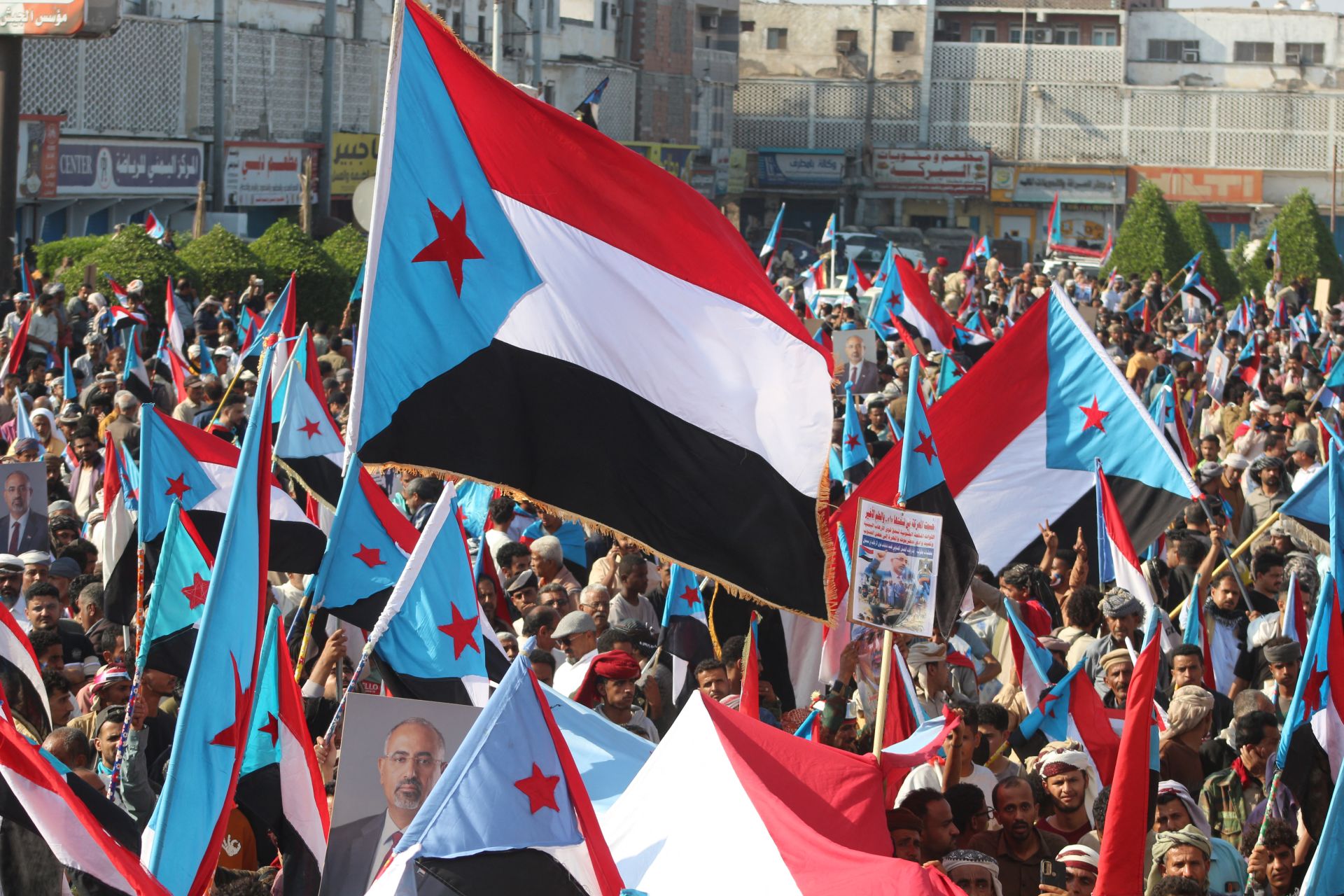 Yémen: le chef des séparatistes en fuite appelle à des manifestations à Aden