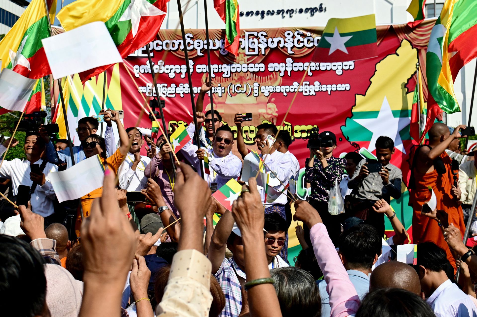 Plus de 500 réfugiés rohingyas pourraient avoir péri dans deux naufrages au large de la Birmanie