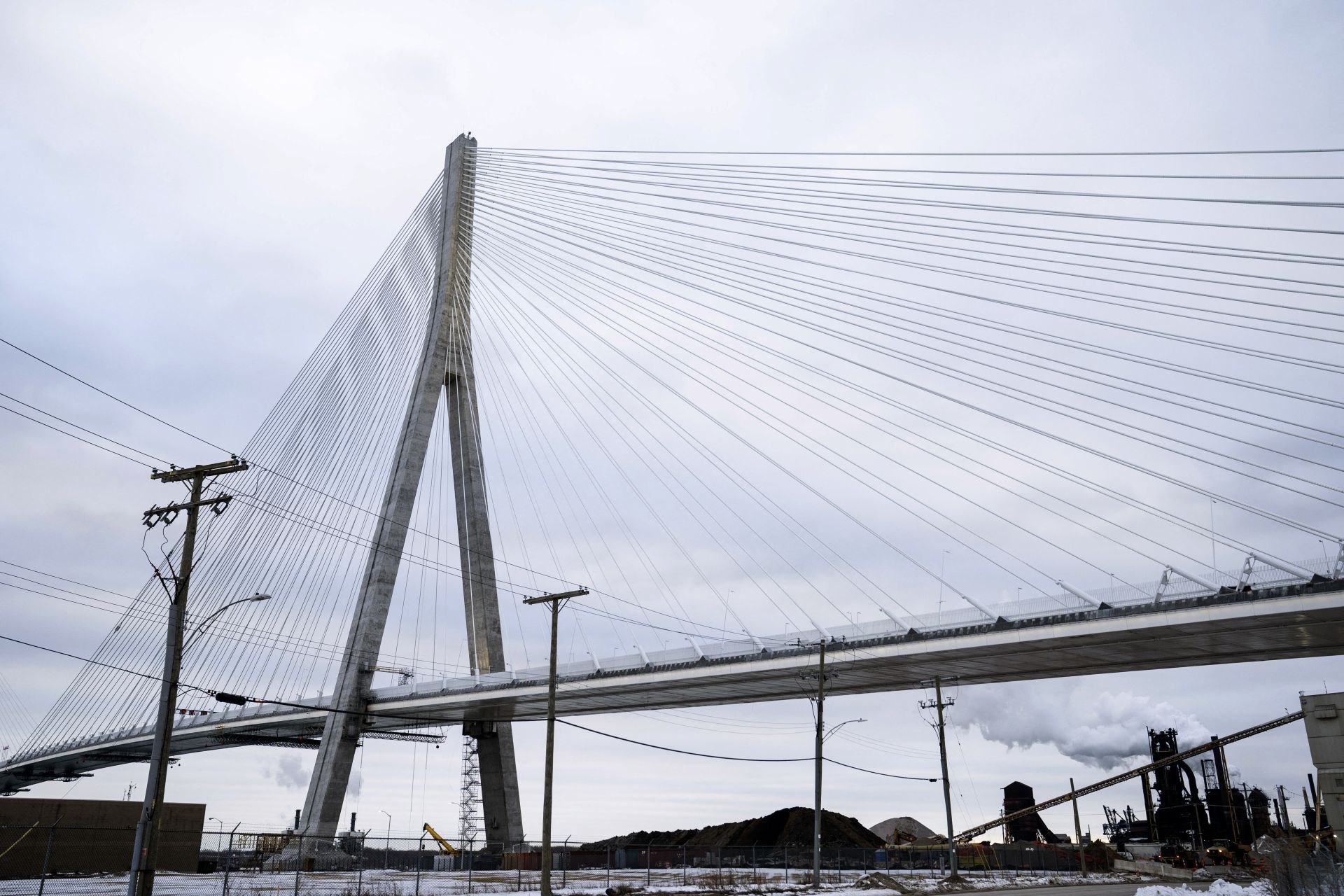 Le nouveau pont frontalier Canada / États-Unis finalement inauguré fin juillet