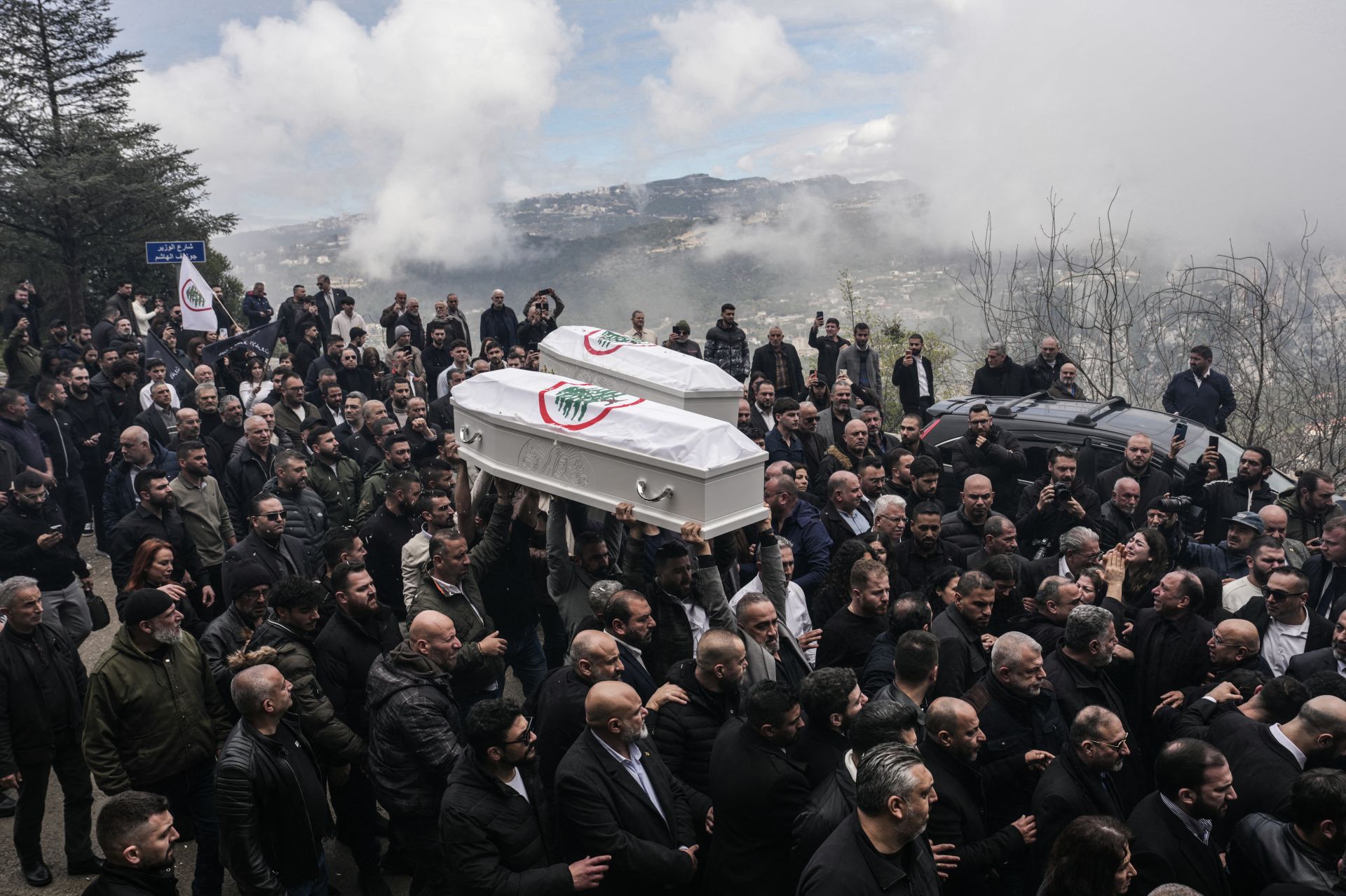 Un responsable du Hezbollah, en visite chez son amie, était bien ciblé dimanche à Aïn Saadé