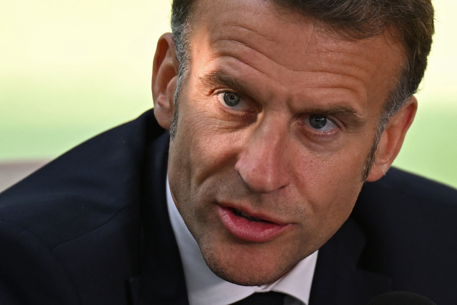 Macron: les pays de la région doivent être associés aux négociations sur le Liban 