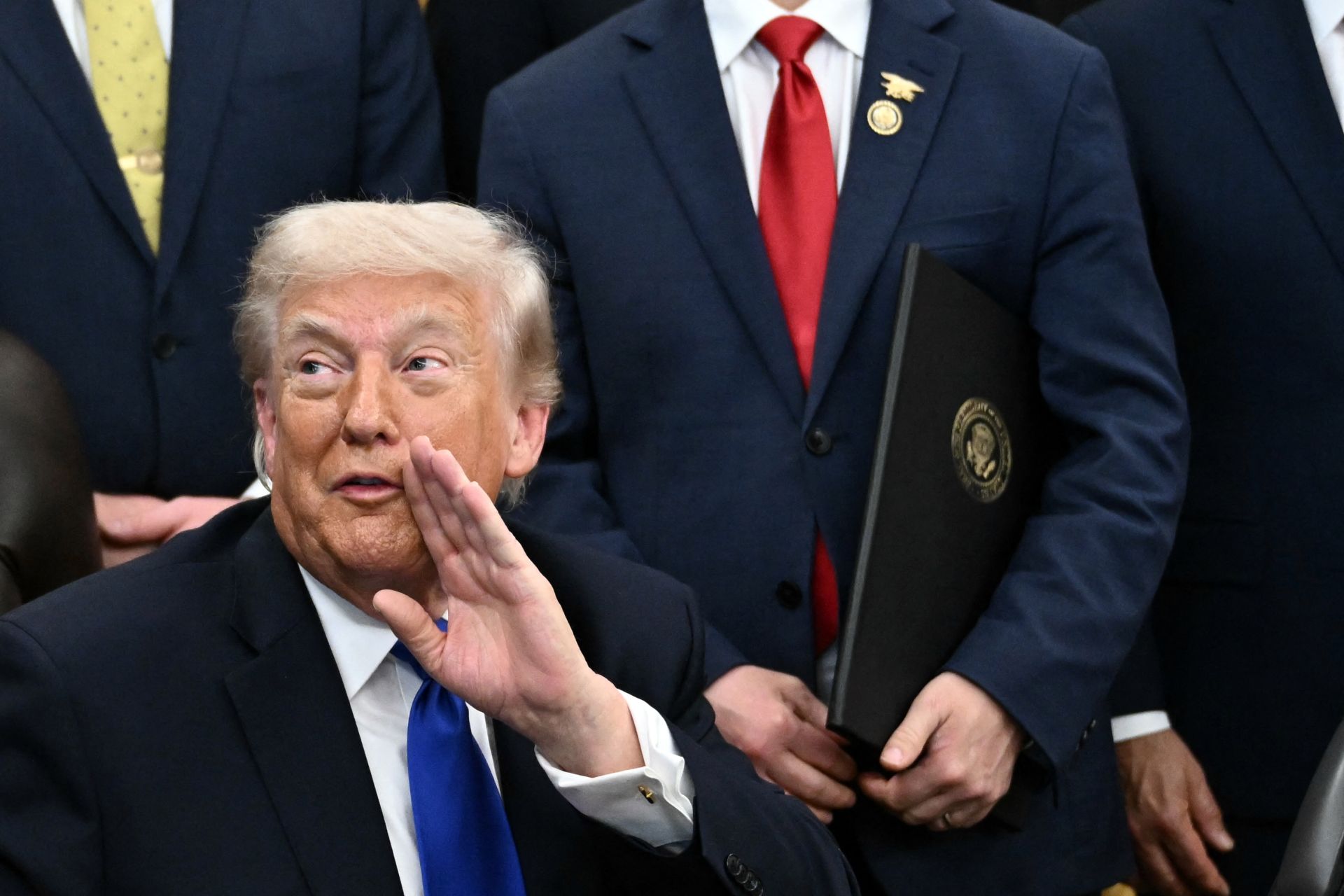 Trump annonce vouloir relever «la semaine prochaine» les droits de douane sur les véhicules européens