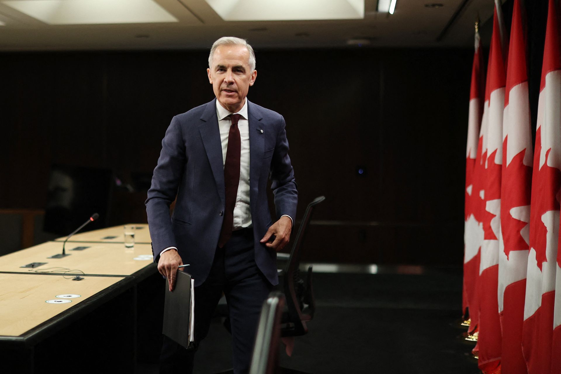 Négociations de la dernière chance entre Trump et Carney avant de nouveaux droits de douane