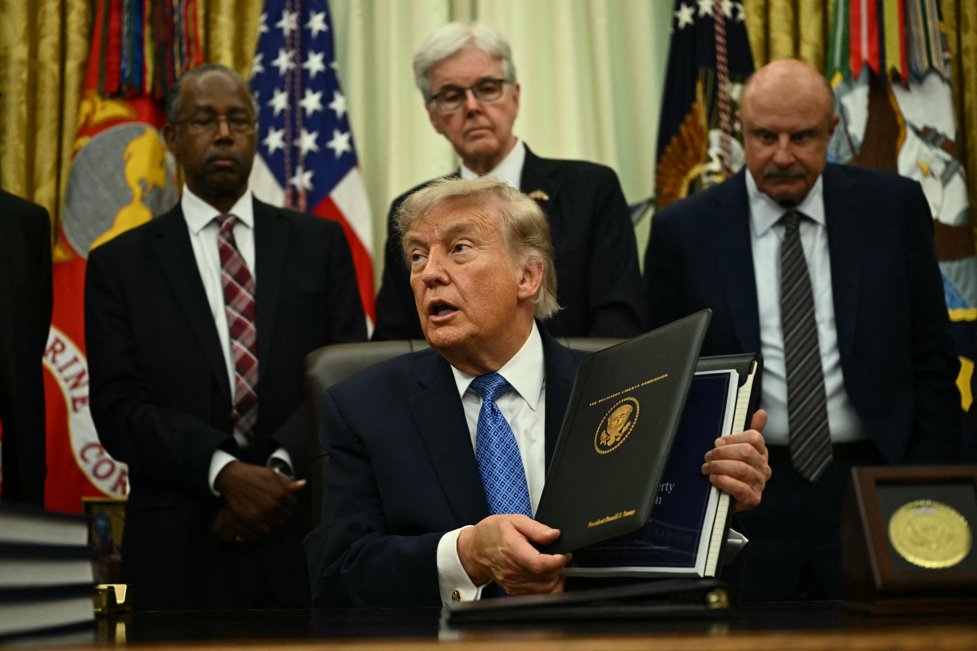 Trump affirme qu'une réunion avec l'Iran aura lieu mardi à Doha, malgré le démenti de Téhéran