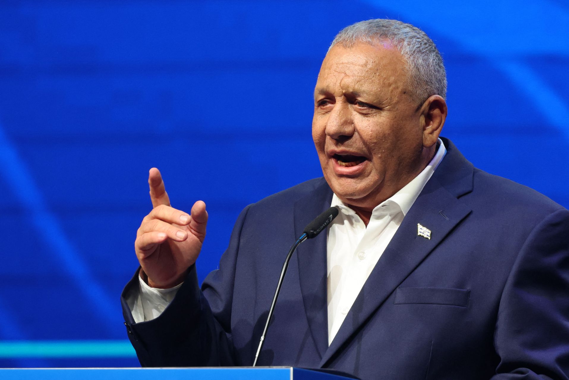 Israël: l'ancien chef de l'armée Gadi Eizenkot, concurrent de Netanyahou, lance sa campagne électorale