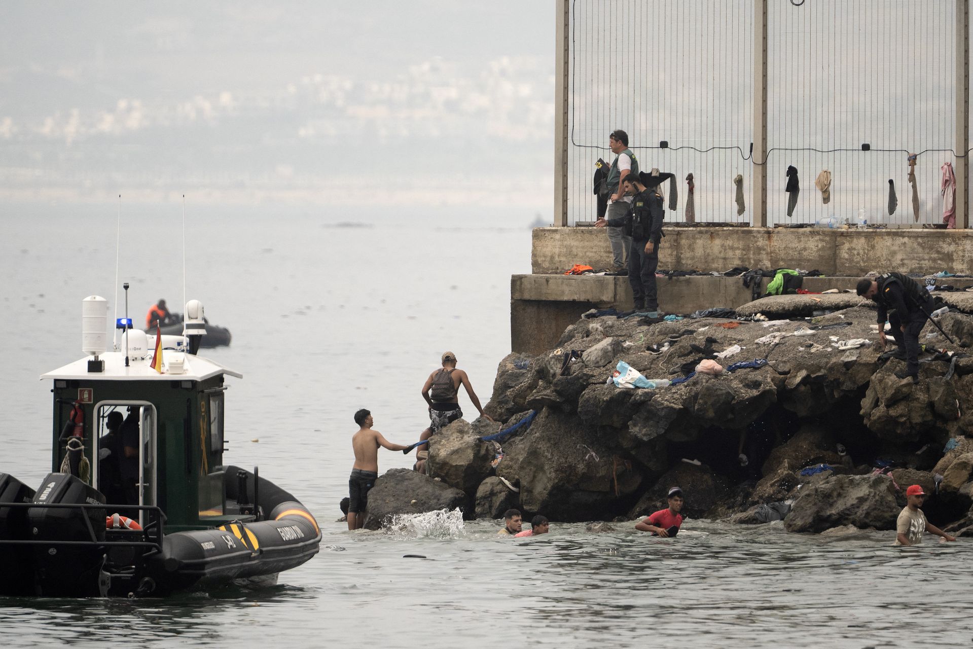 Ceuta: une ONG marocaine réclame une enquête indépendante après l'afflux de migrants