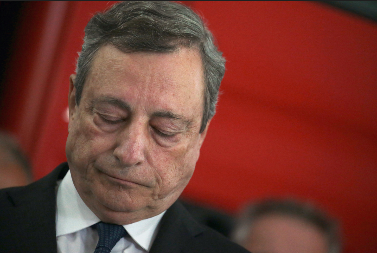 La démission de Draghi rejetée, crise politique à l'horizon?