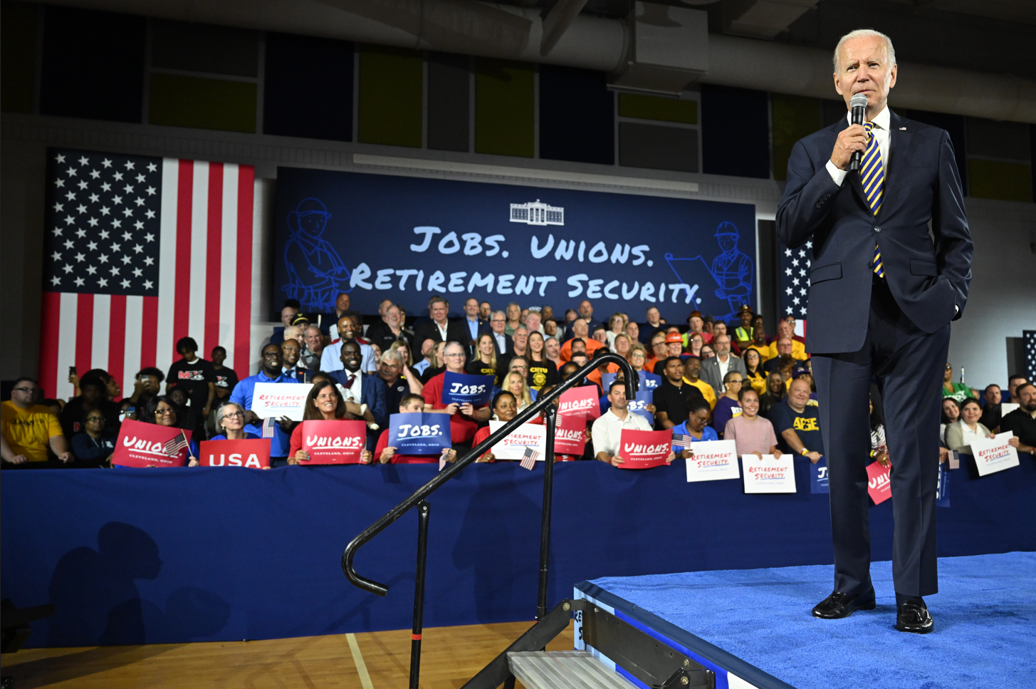 Biden dans l'Ohio, État clé des midterms