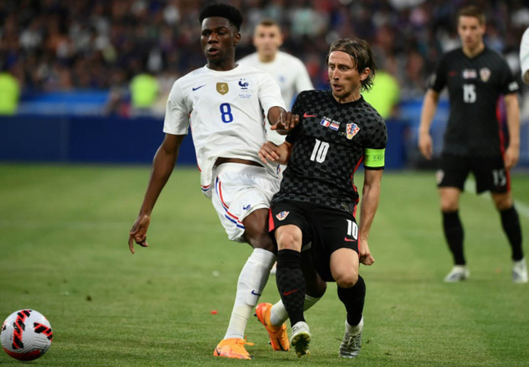 Bleus: beaucoup d'ombres et peu de lumières à cinq mois du Mondial