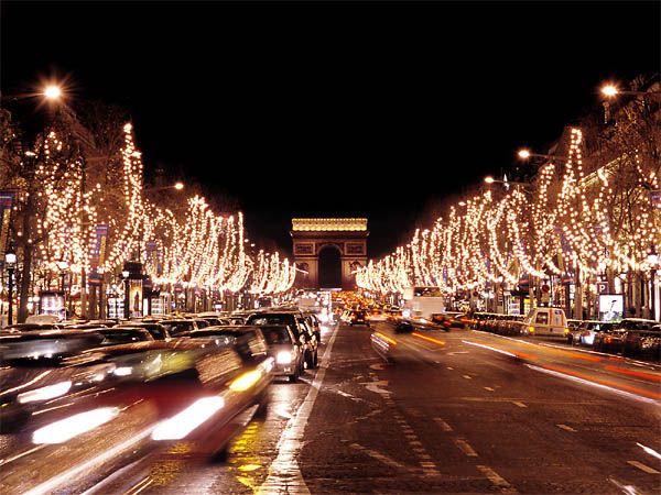 Nouvel An à Paris: le concert sur les Champs-Élysées annulé pour raisons de sécurité 