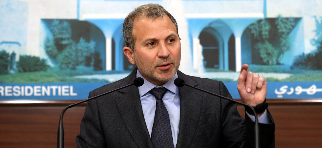 Bassil tente d’arrondir les angles avec le Hezb