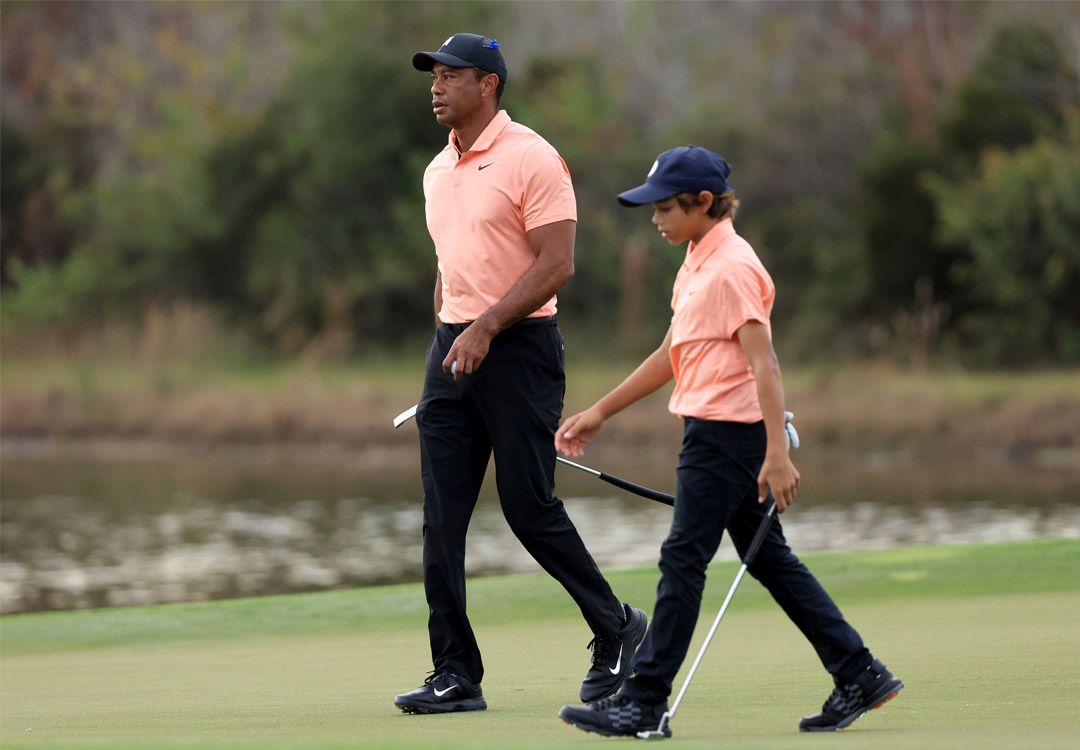 Golf: Woods a pris du \