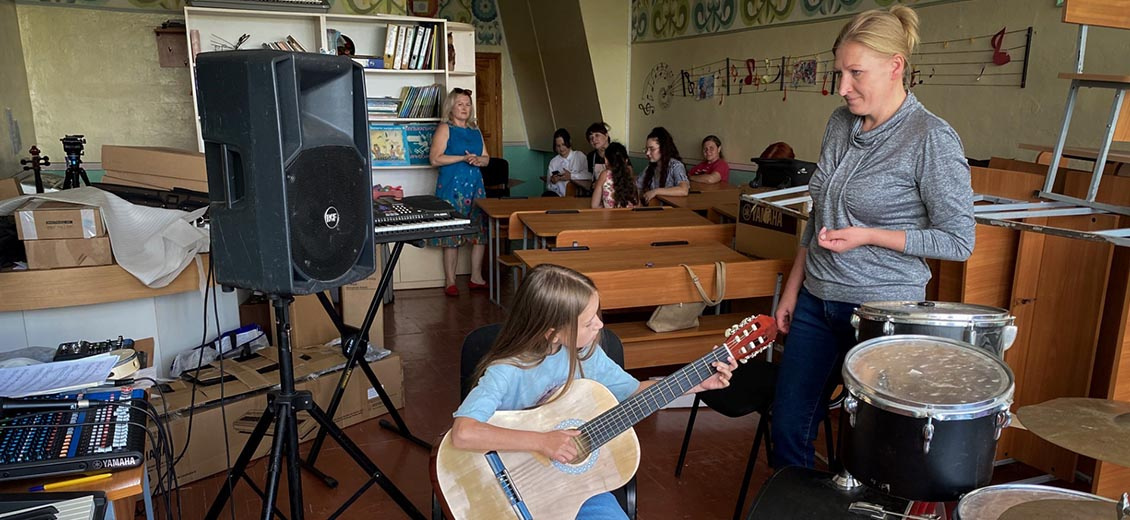 À Borodianka, les enfants chantent pour contrer l’oppression