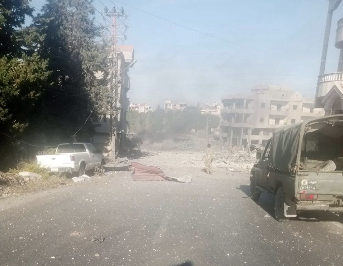 Deux soldats libanais ont été tués et trois autres ont été blessés, vendredi, dans un raid israélien qui a visé un bâtiment proche de leur poste, dans le village de Kafra, caza de Nabatiyeh, au Liban-Sud.