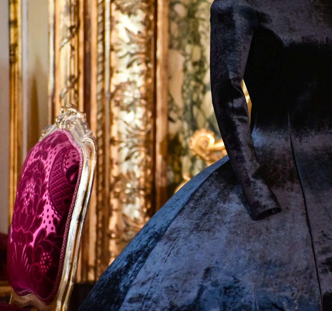 Plus d’un million de visiteurs pour l’exposition mode inédite du Louvre