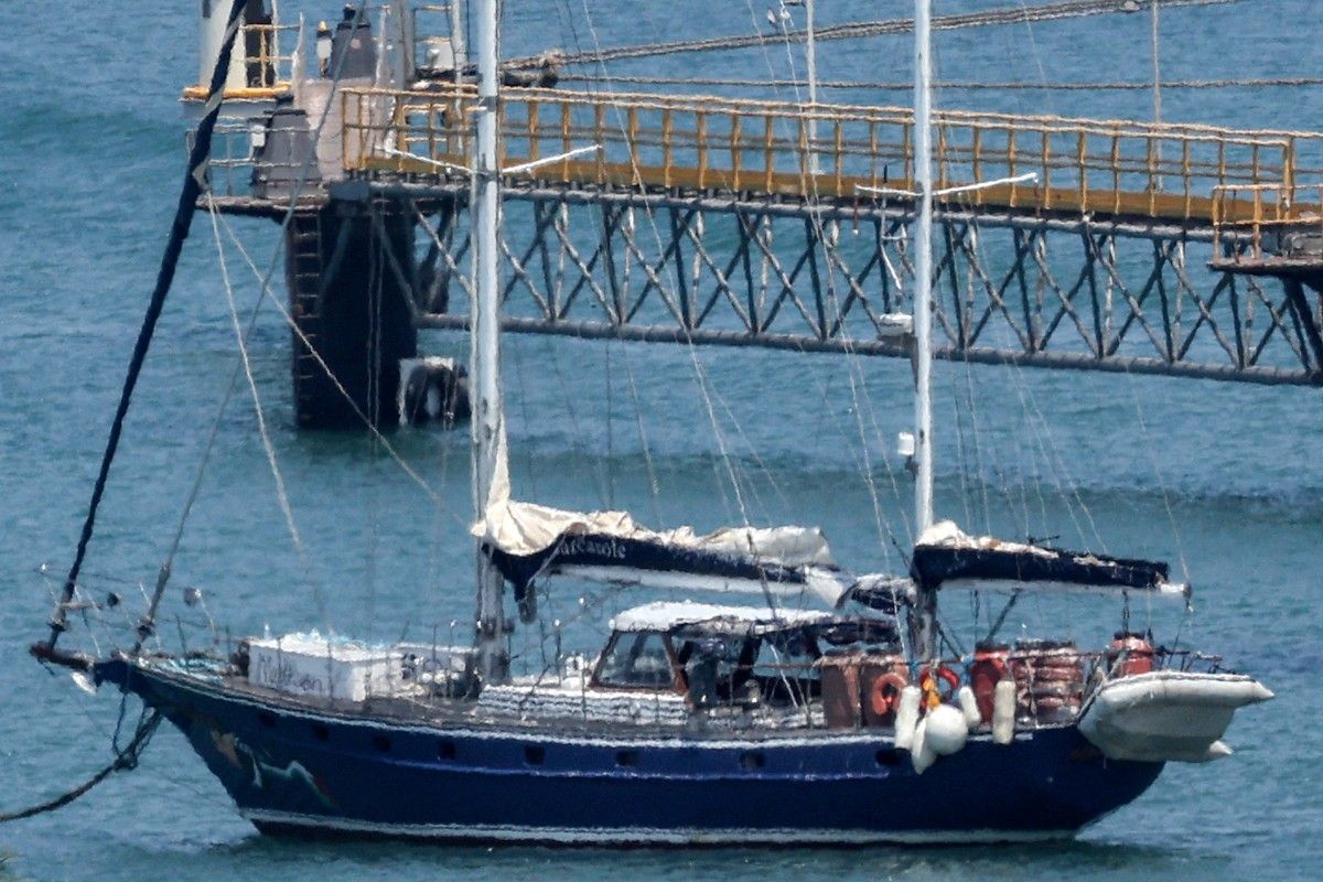 Israël: deux des six passagers du bateau pour Gaza transférés à l'aéroport expulsés par avion (ONG)