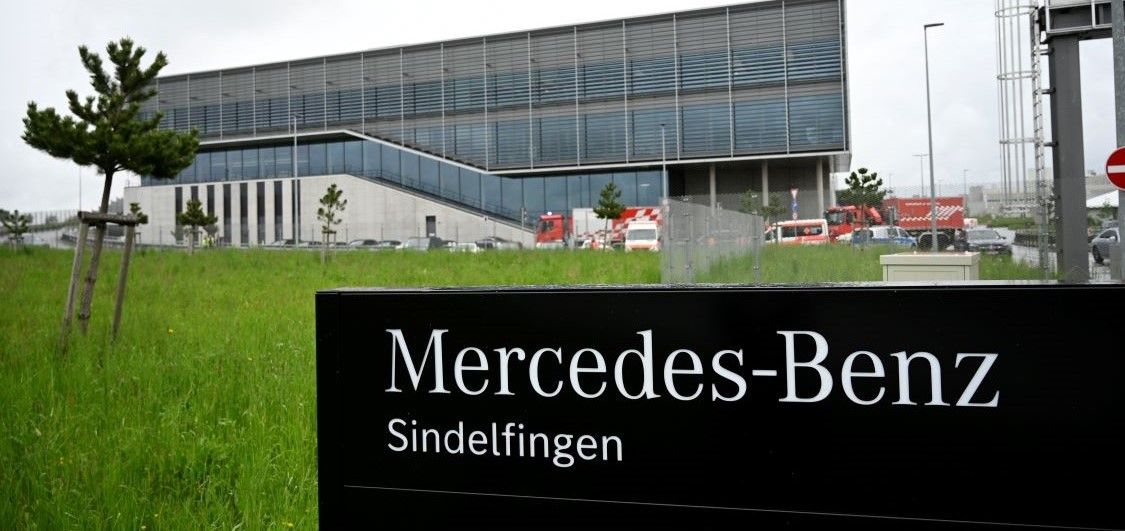 Allemagne: deux morts lors d'une fusillade dans une usine Mercedes