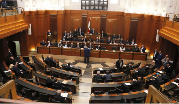 Tensions autour du vote des expatriés: séance législative houleuse au Parlement
