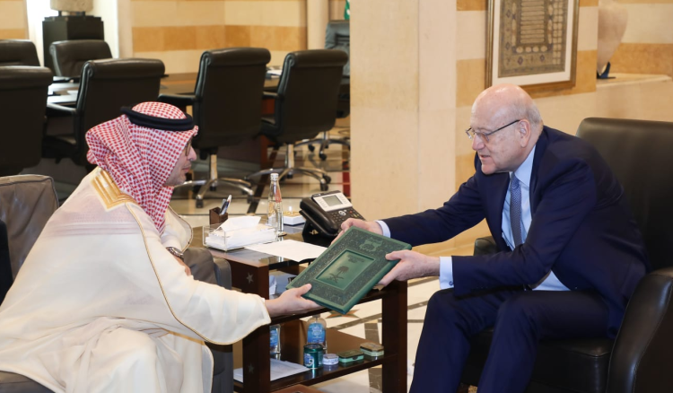 Boukhari remet à Mikati une invitation au sommet de Riyad