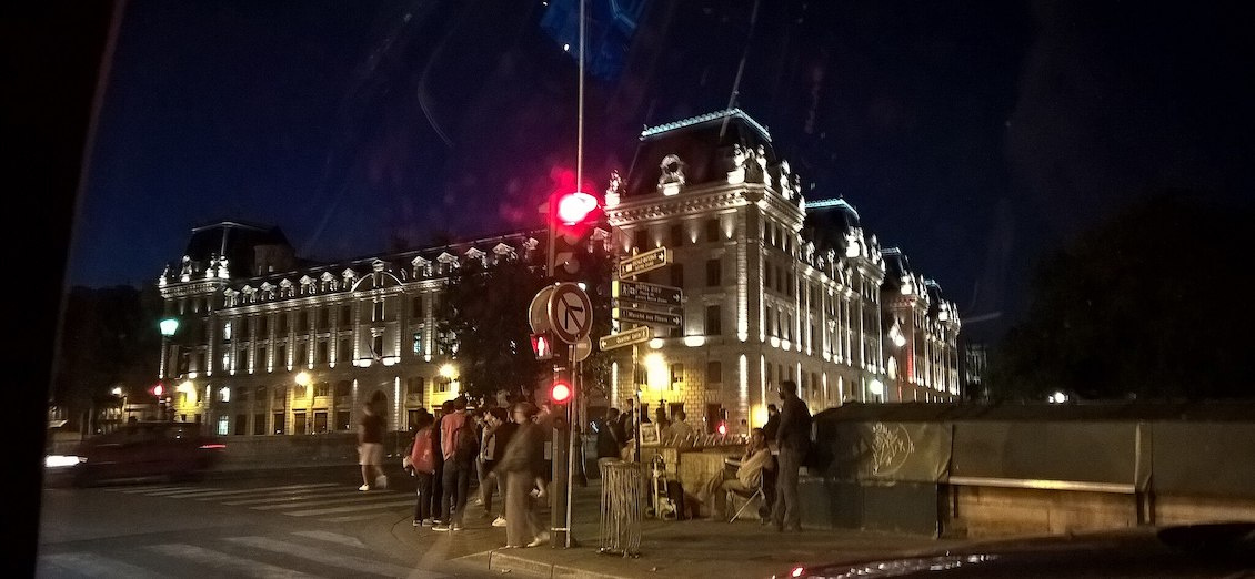 Un prédicateur musulman rigoriste interdit de conférence à Paris