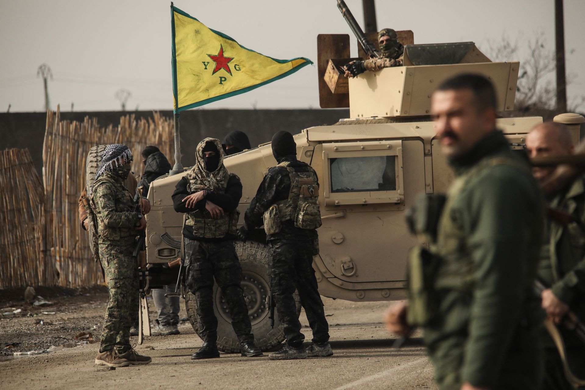 Syrie: les autorités kurdes libèrent 34 Australiens, proches de jihadistes 