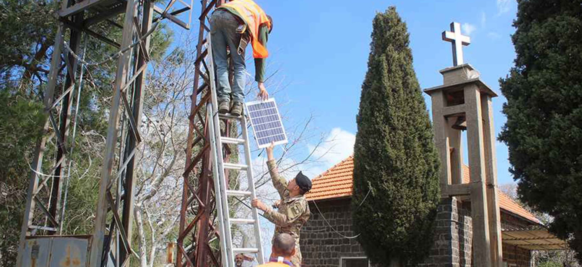 Installation de réverbères dans 70 villages à la frontière nord-est