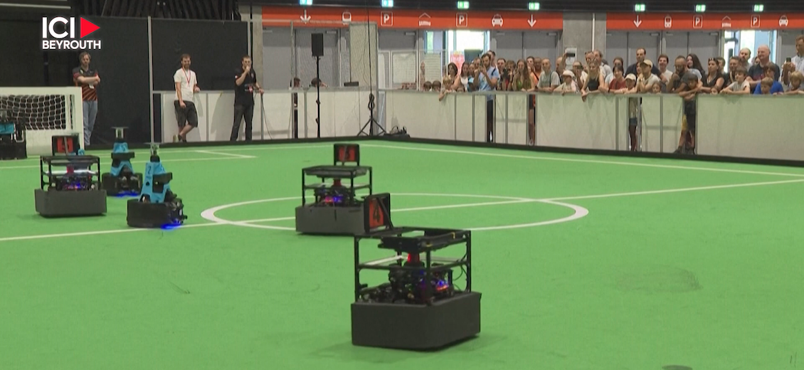 Bordeaux: à la Robocup, que la meilleure IA gagne!