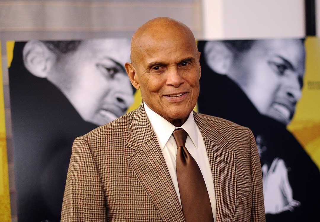 Le chanteur américain Harry Belafonte nommé chevalier de la Légion d'honneur