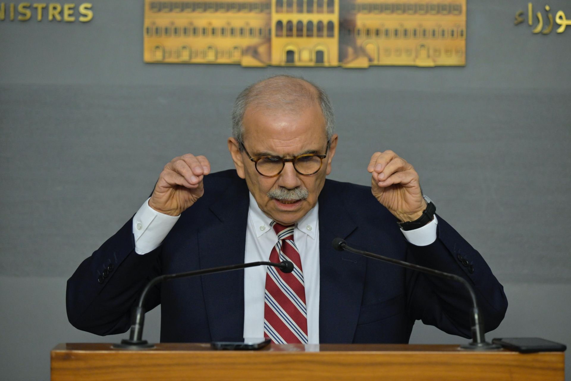 Salam justifie à nouveau l’augmentation du prix de l’essence et d’un point de la TVA