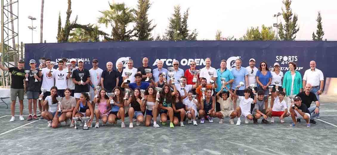 Tennis: Giovanni Samaha et Carmen Maria Azar lauréats de l'Open de l'ATCL