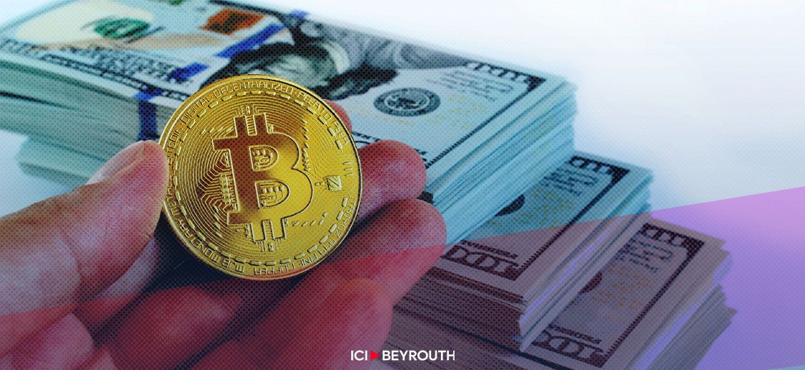 Le dollar en retrait, le bitcoin et l’or proches de leurs sommets