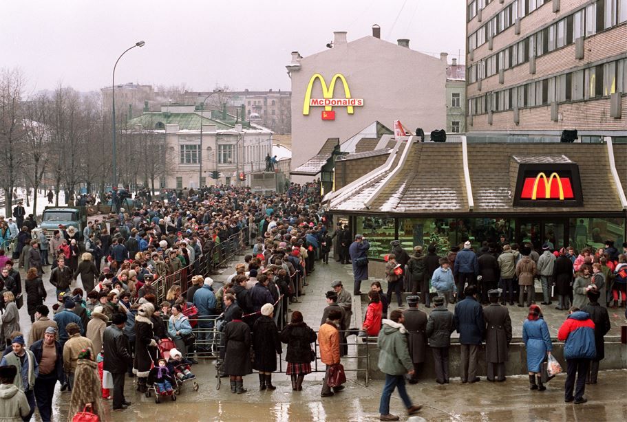 Symbole de la post-Guerre Froide, McDo quitte la Russie