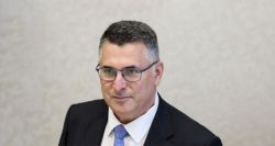 Gideon Saar: Israël veut la paix avec le Liban mais doit «neutraliser» le Hezbollah