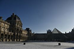Pour la quatrième fois depuis décembre, le Louvre n’accueille que partiellement le public