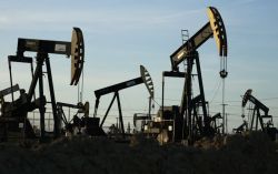 Pétrole: les cours rebondissent après de nouvelles frappes américaines contre l'Iran