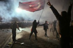 Turquie: la contestation continue, près de 1400 arrestations dont un photographe de l'AFP