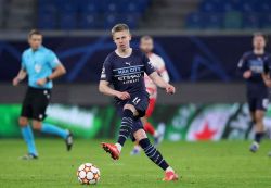 Zinchenko dédie son trophée aux Ukrainiens