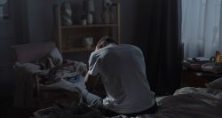 «Aie le courage de penser par toi-même»