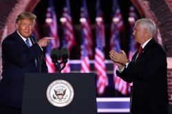 Quitte à froisser Trump, Pence rêve de la Maison-Blanche