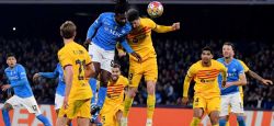 C1: Naples accroche le Barça et garde des raisons d'espérer