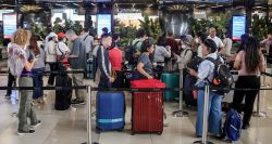 Éruption de l’Anak Krakatoa: des milliers de passagers bloqués