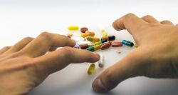 L’automédication, l’autre danger invisible de la guerre