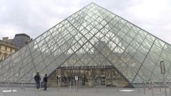 Crise énergétique: Versailles et le Louvre éclairés moins longtemps