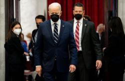 Un jeudi noir pour Biden