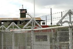 Washington approuve la libération de cinq détenus de Guantanamo