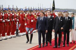 Macron soutient la souveraineté marocaine au Sahara et relance la coopération avec Rabat